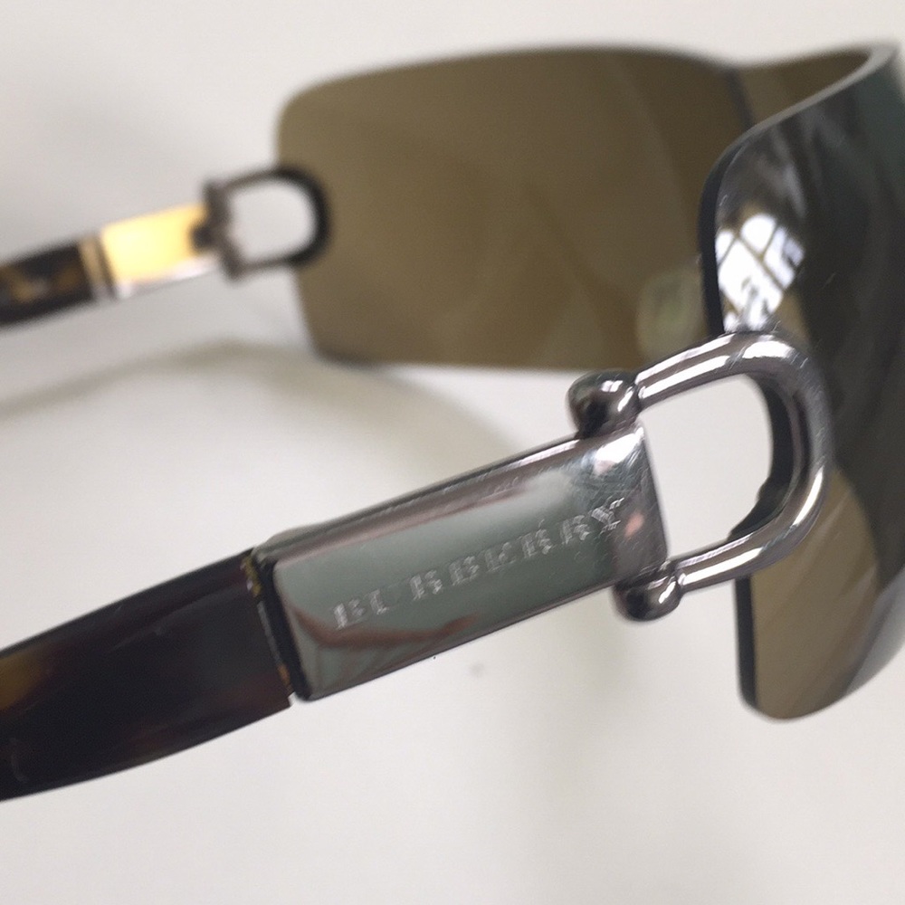 Burberry Sunglasses Authentic - Picture 5 of 8